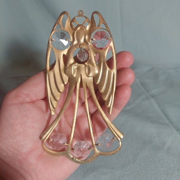 Vintage  AVON Brand---  Sun Catcher-- 1999   "ANGEL"   Gold-Plated Metal Frame - Picture 2 of 8